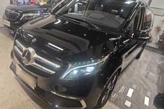 奔驰V级 2022款 V 260 L 长轴距尊贵版