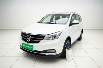 宝骏730 2019款 1.5L 手动时尚型 7座 国V