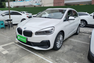 宝马2系旅行车 2019款 218i 领先型