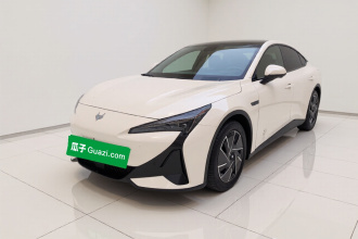 ARCFOX极狐 极狐 阿尔法S5 2024款 560PRO 185kW