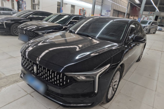 奔腾B70 2023款 第三代 1.5T 自动悦享型70周年纪念版