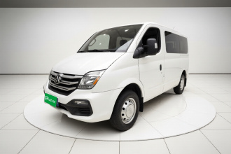 上汽大通MAXUS 新途V80 2024款 傲运通超值版 6MT 短轴超低顶127Ps 7/8/9座