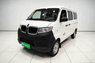 金杯 小海狮X30 2023款 1.5L 超享型客车5/6/7座无空调版SWC15M