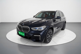 宝马X5 2022款 改款 xDrive 30Li 尊享型M运动套装