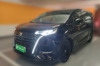 腾势D9 2022款 DM-i 970 四驱尊荣型