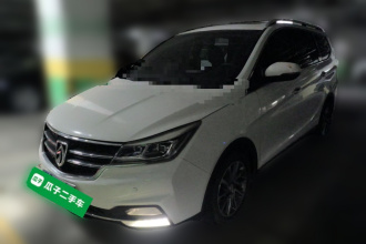 宝骏730 2017款 1.5T 手动尊享型 7座