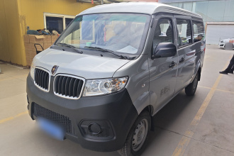 金杯 小海狮X30 2023款 1.5L 超享型客车5/6/7座无空调版SWC15M