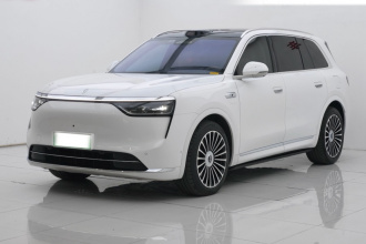 鸿蒙智行 问界M8 2025款 增程 Ultra版 53.4kWh 6座版 (192线激光雷达）