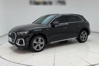 奥迪Q5L 2022款 改款 45T 豪华动感型