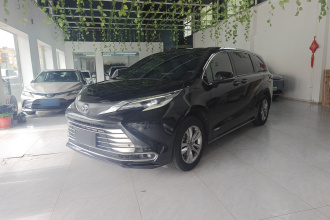 丰田 赛那SIENNA 2023款 2.5L混动 舒适版