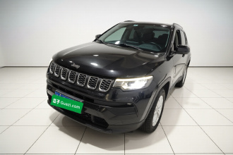 Jeep 指南者 2021款 220T 自动精英版