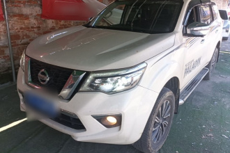 日产 途达 2020款 2.5L XV 4WD 自动四驱旗舰版