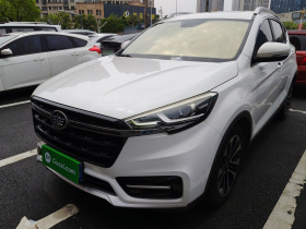 一汽 骏派D80 2019款 TD220 自动精英型