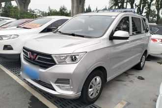 五菱汽车 五菱宏光 2021款 改款1.5L S标准型 电动助力LAR