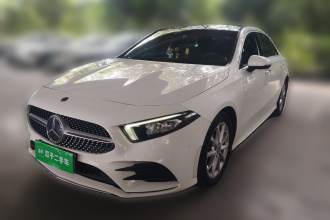奔驰A级 2019款 改款 A 200 L 运动轿车