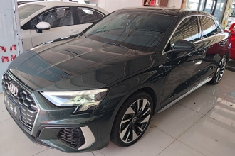 奥迪A3 2023款 改款 A3L Limousine 35 TFSI 时尚运动型