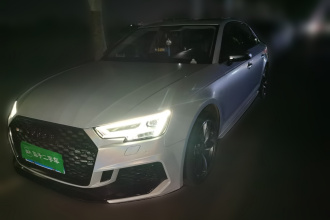 奥迪A4L 2019款 40 TFSI 进取型 国VI