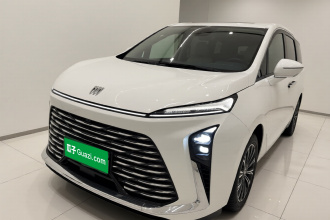 别克GL8 2025款 陆尊 尊享版