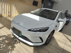 比亚迪 海豹05 DM-i 2025款 DM-i 智驾版 120KM旗舰型