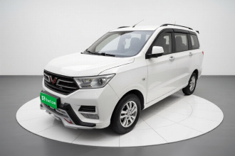 五菱汽车 五菱宏光 2018款 1.5L S舒适型L2B