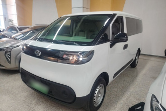 上汽大通MAXUS 大拿V1 2025款 V1+短轴低顶 多功能版（42kWh）