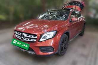 奔驰GLA 2019款 GLA 200 时尚型