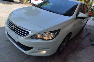 标致408 2015款 1.2T 自动豪华版