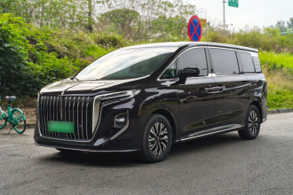 红旗HQ9 PHEV 2024款 2.0T 四驱豪华版