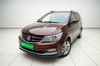 宝骏730 2016款 1.5L 手动舒适型 7座 国V