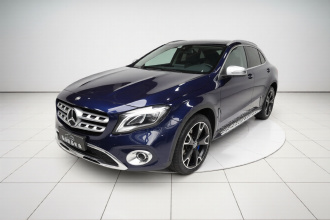 奔驰GLA 2017款 GLA 220 4MATIC 时尚型