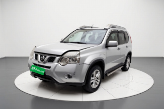 日产 奇骏 2012款 2.5L CVT豪华版 4WD