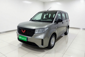五菱汽车 五菱宏光PLUS 2020款 1.5L 手动标准型 5座