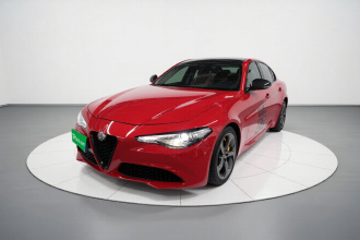 阿尔法·罗密欧 Giulia朱丽叶 2020款 2.0T 280HP 豪华版