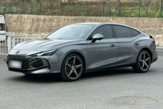 名爵 MG7 2023款 2.0T 自动Trophy+激擎耀世版