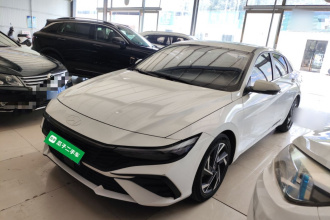 现代 伊兰特 2023款 1.5L CVT LUX尊贵版