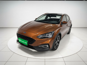 福特 福克斯Active 2020款 EcoBoost 180 自动劲耀型