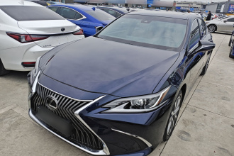 雷克萨斯ES 2020款 200 豪华版