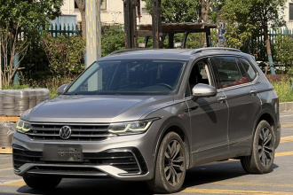 大众 途观L 2022款 380TSI 自动四驱R-Line旗舰版7座