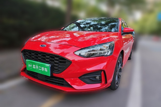 福特 福克斯 2021款 三厢 EcoBoost 180 自动ST Line