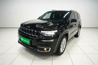 Jeep 大指挥官 2020款 2.0T 两驱精英版