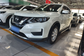 日产 奇骏 2023款 经典 2.0L 两驱智联舒享版