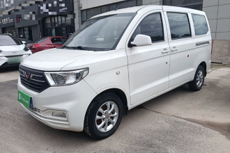 五菱汽车 五菱宏光V 2021款 1.5L改款劲享版LAR