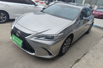 雷克萨斯ES 2023款 200 卓越版