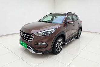 现代 途胜 2015款 1.6T 双离合两驱领先型