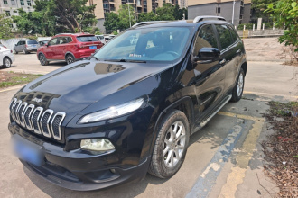 Jeep 自由光 2016款 2.4L 领先版