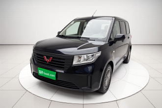 五菱汽车 五菱宏光PLUS 2020款 1.5L 手动标准型 5座