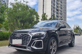 奥迪Q5L Sportback 2022款 40 TFSI 豪华型