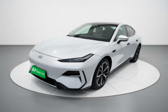 吉利银河 银河E8 2025款 700km 远航智驾版