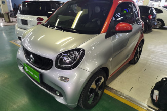 smart fortwo 2018款 1.0L 52千瓦硬顶激情版 国V