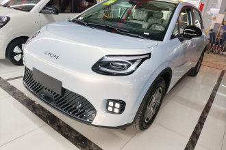 埃安 AION UT 2025款 330星辉版